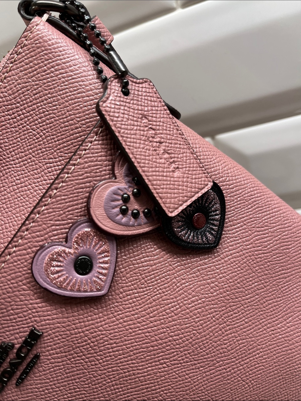 Coach Kitt Messenger Crossbody Bag with Heart Appliqué NWOT - Picture 8 of 13